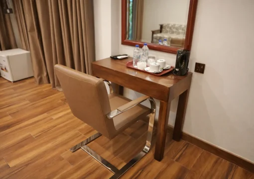 Deluxe King Suite