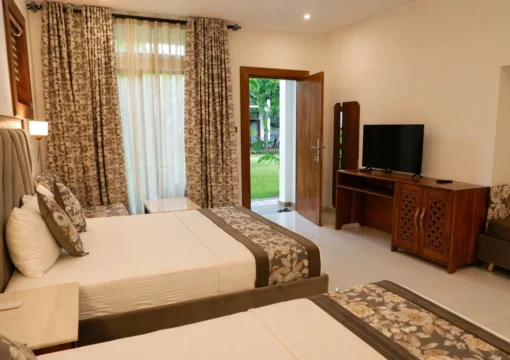 Deluxe Family Suite